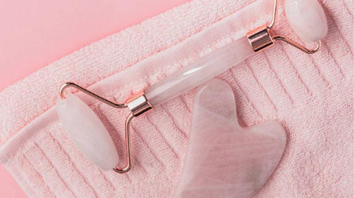 Dolguya gerek kalmadan şişiyor Dolgun dudakların sırrı bu malzemedeymiş