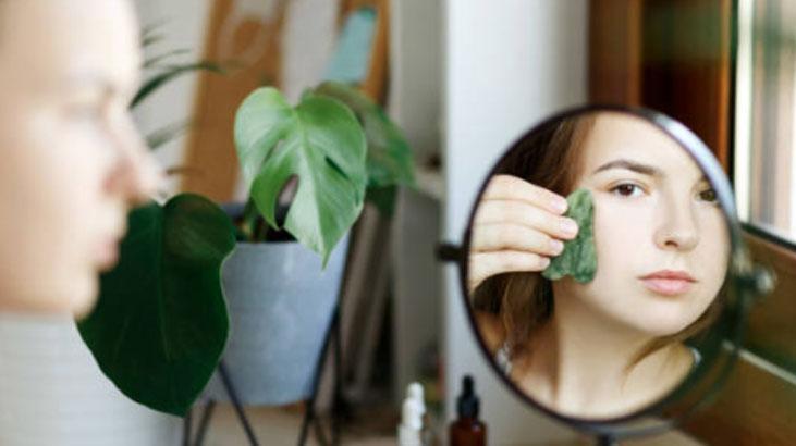 Dolguya gerek kalmadan şişiyor Dolgun dudakların sırrı bu malzemedeymiş