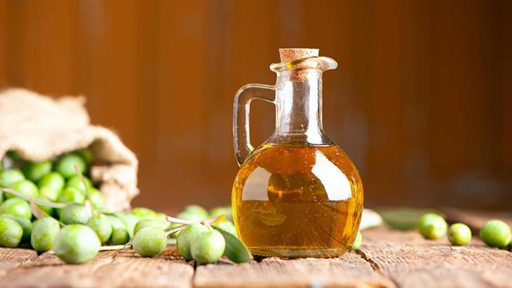 Hindistan cevizi yağı zeytinyağının yerini mi alacak Aralarında tek bir fark var Hindistan cevizi yağı zeytinyağının yerini mi alacak Aralarında tek bir fark var