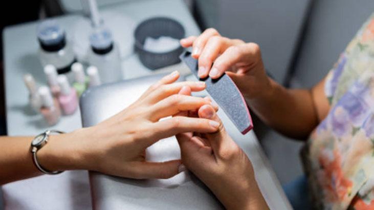 Manikür için gitti, 6 ameliyat geçirdi Bu malzemelere dikkat edin
