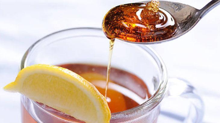 Hıçkırık nasıl geçer Saniyeler içinde durduran tüyo 1 çay kaşığı tüketin Hıçkırık nasıl geçer Saniyeler içinde durduran tüyo 1 çay kaşığı tüketin