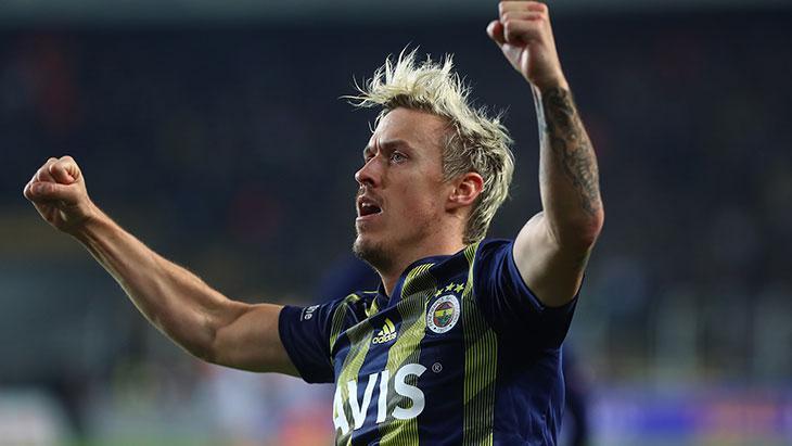 BİR YIL FORMA GİYDİ BİR YIL FORMA GİYDİ