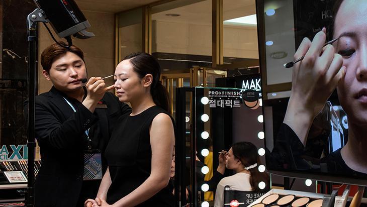 3 malzemeyle Kore kozmetiği Gece kremini evde yapın, cildi parlatıyor