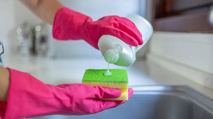 Ne klozet kapağı ne paspas... Bu ev eşyası mikrop yuvası Defalarca kullanılıyor