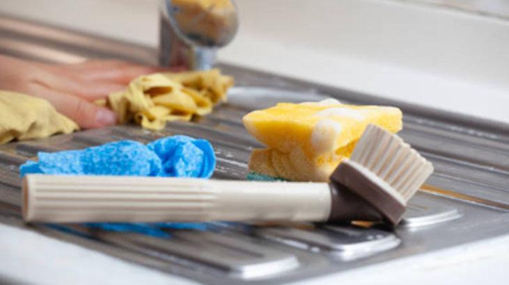 Sünger kokusunu saniyeler içinde yok eden taktik Mis gibi çıkıyor, denemeyen bin pişman Sünger kokusunu saniyeler içinde yok eden taktik Mis gibi çıkıyor, denemeyen bin pişman