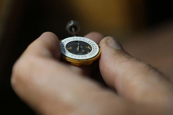 23 yıl önce emekli oldu ama bu işi bırakamıyor ‘Bizim elimizdekileri arayan bulamıyor’