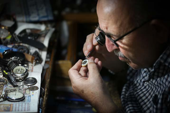 23 yıl önce emekli oldu ama bu işi bırakamıyor ‘Bizim elimizdekileri arayan bulamıyor’