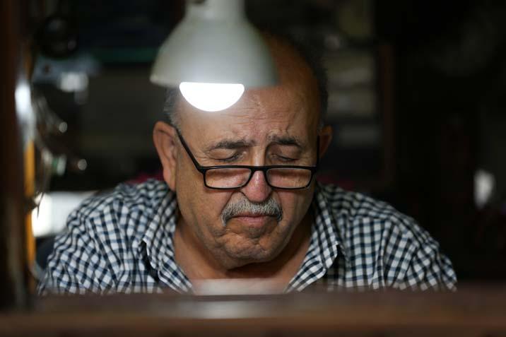 “ÇALIŞAN VE MÜCADELE EDENİN KARNI DOYAR,