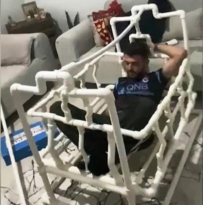 3 saatte yaptı, milyonlar izledi Tesisatçı babadan kızına eşi benzeri olmayan hediye