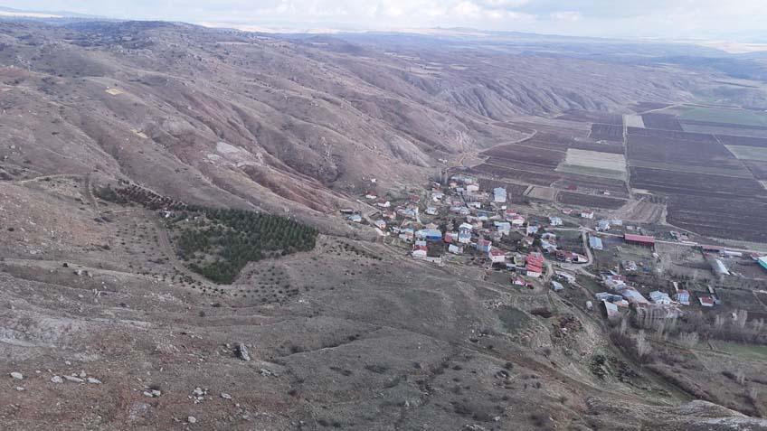 Sivaslı iki arkadaşın muhteşem fikri köyün kaderini değiştirdi ‘5 taneyle başladık, 3 bine ulaştık’