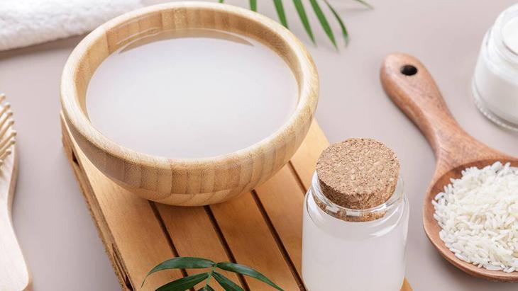 Saçları ay gibi parlatıyor Bütün şampuanları rafa kaldıran su