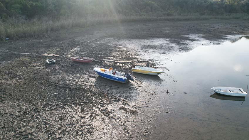 İstanbul’da su krizi Terkos Gölü kuruma noktasına geldi ortaya çıkanlar şoke etti