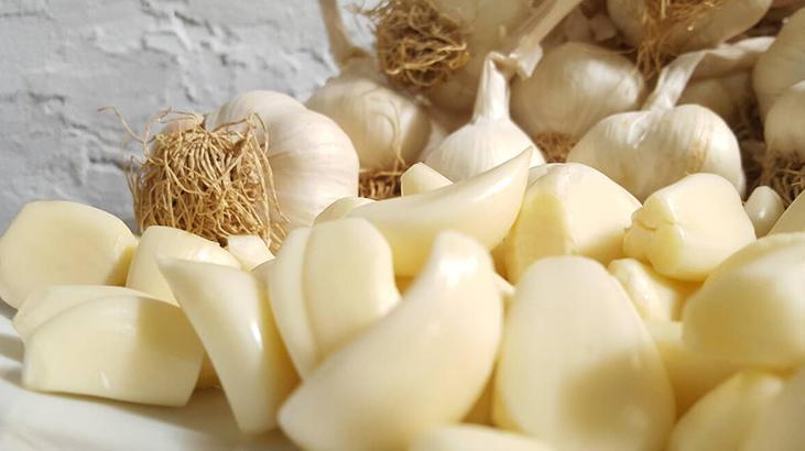 Sarımsak gargarası hepsinden güçlü Mikropları def eden doğal ilaç