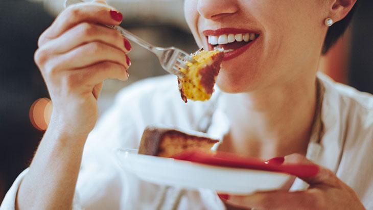 Yeterli sıvı alımı tatlı krizlerini azaltabilir