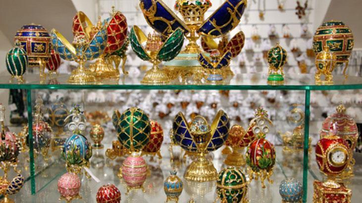 Bir tanesi milyonlarca dolar ediyor Açık artırmanın gözdesi: Fabergé yumurtaları