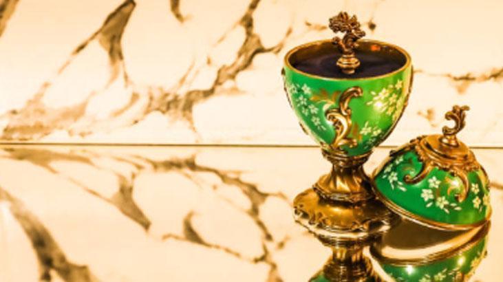 Bir tanesi milyonlarca dolar ediyor Açık artırmanın gözdesi: Fabergé yumurtaları