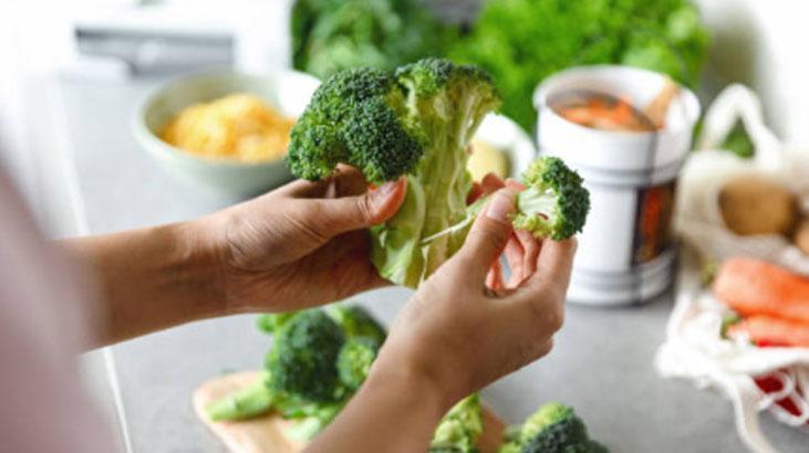 Brokoliyi böyle haşlamak hata Karıştırınca çıkıyor, karaciğeri temizleyen cevher