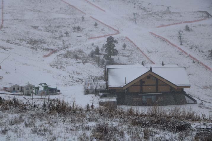 Uyarıların ardından kar kalınlığı 10 santimetreye ulaştı