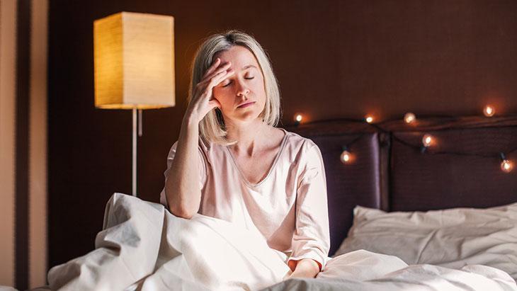 5- Yatak odanız serin ve karanlık olsun