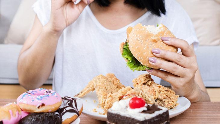 Yetersiz su tüketimi ve düşük fiziksel aktivite de risk faktörü