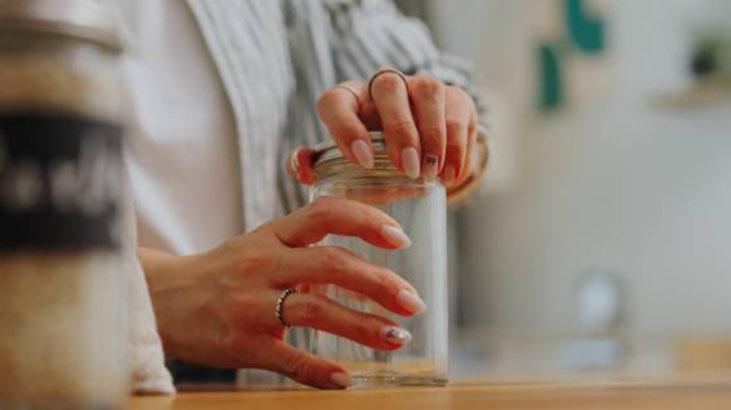 Buzdolabına cam kavanoz yasağı Bakteriyi coşturuyor, yiyecekleri mahveden termal şok