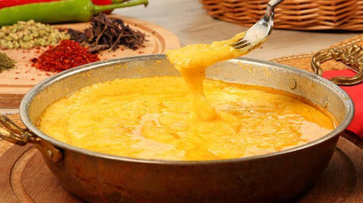 En lezzetli kuymak bu peynirle yapılıyor Kahvaltıda yiyen mest olacak: İp gibi uzuyor