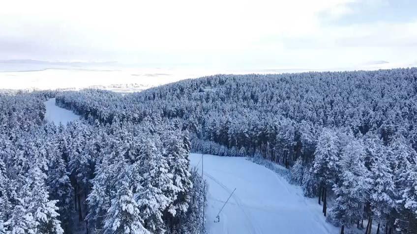 VATANDAŞLARIN DA KARLA MESAİSİ BAŞLADI