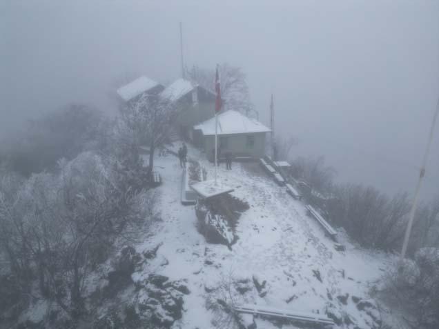 Kar ve tipi nedeniyle hayat durdu Birçok kentte kar kalınlığı 50 santime ulaştı