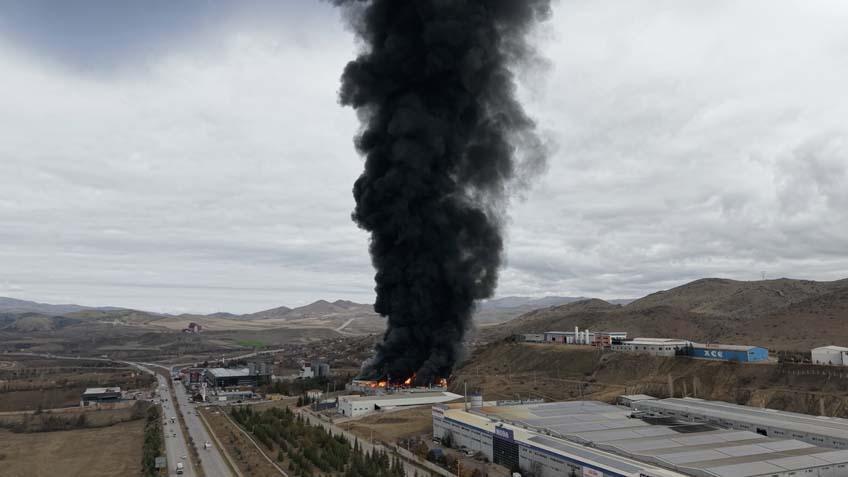 Yer: Kırıkkale Kimya fabrikasında büyük yangın