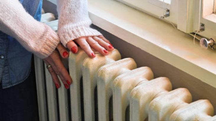 Kaloriferin üstüne koyun, odanın içi mis gibi kokuyor 3 malzemeli doğal karışım Kaloriferin üstüne koyun, odanın içi mis gibi kokuyor 3 malzemeli doğal karışım