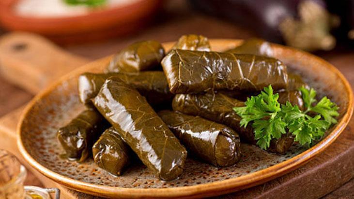 Yaprak sarma piştikten sonra tuzlu olursa ne yapılır Dengeleyen pratik tüyo Yaprak sarma piştikten sonra tuzlu olursa ne yapılır Dengeleyen pratik tüyo