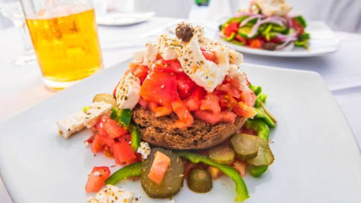 DAKOS SALATASI YAPILIŞI