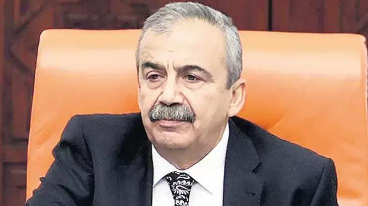 SIRRI SÜREYYA ÖNDER - 3 MAYIS 2025