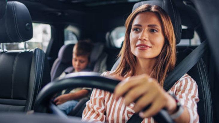 Araba sürdükçe kaskatı oluyor... Dayanılmaz sırt ağrılarına son Geriye yaslayın