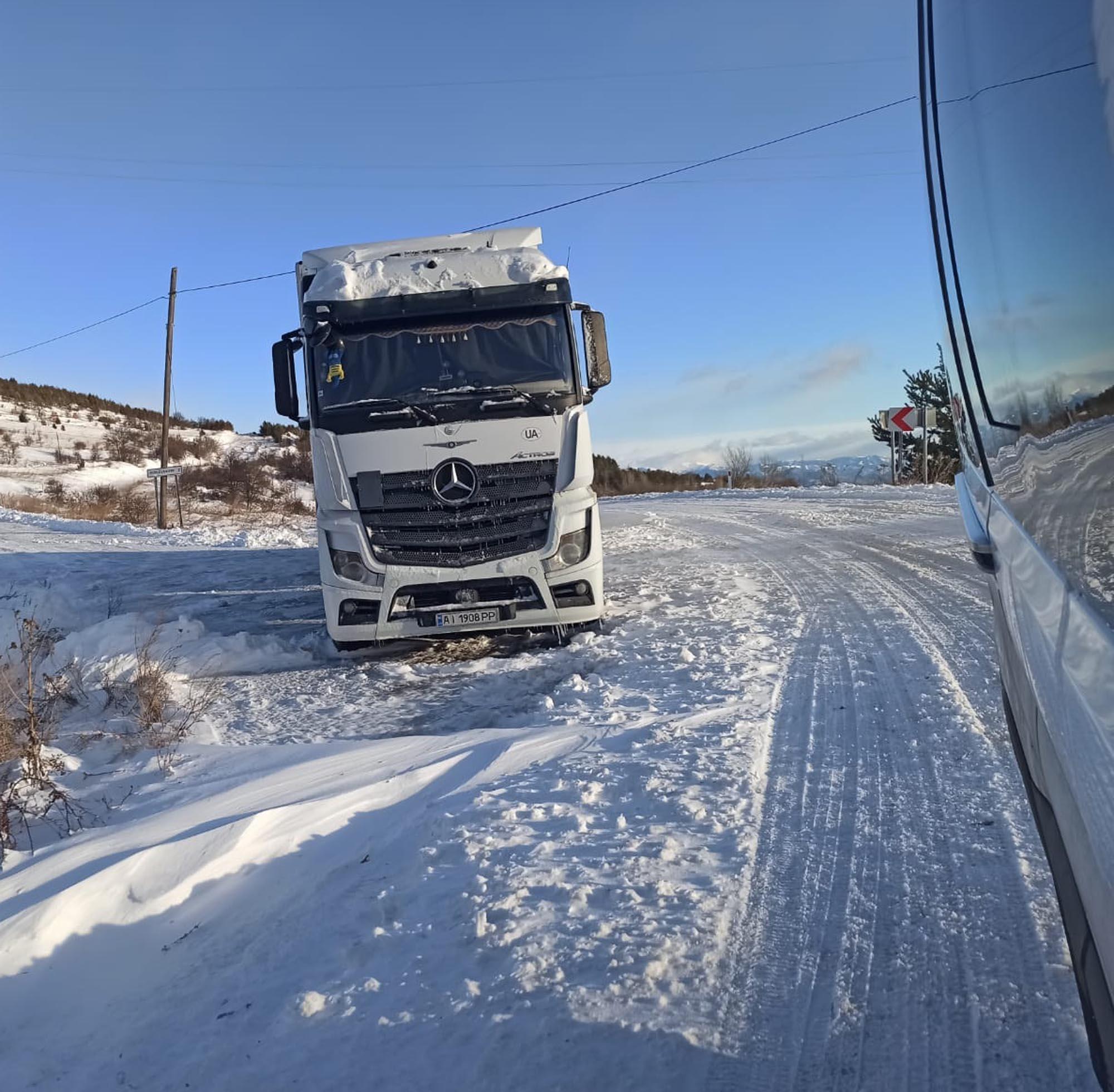 Kar etkisini artıracak Yollar kapandı, tipi ve sis etkisini artırdı: Tam 30 santimetre...