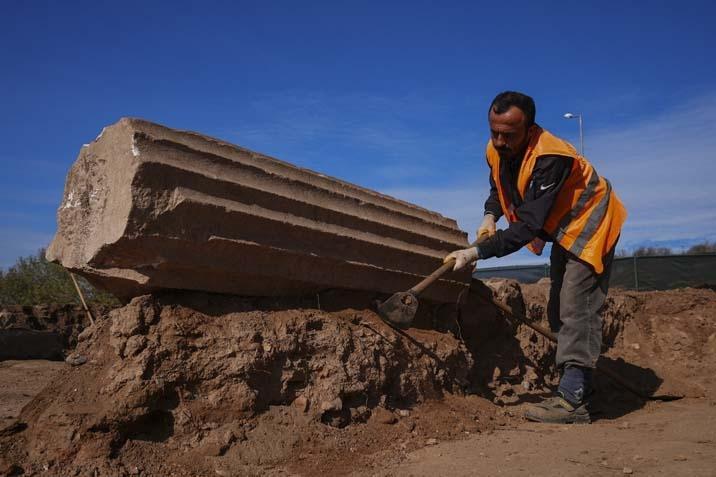 Efesteki büyük sürpriz arkeologları şaşırttı Romanın zenginlerine ait: Sıra dışı bir buluntu