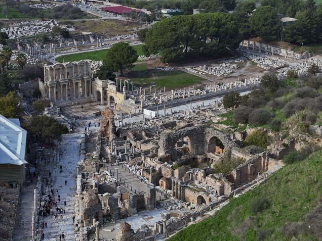Efesteki büyük sürpriz arkeologları şaşırttı Romanın zenginlerine ait: Sıra dışı bir buluntu