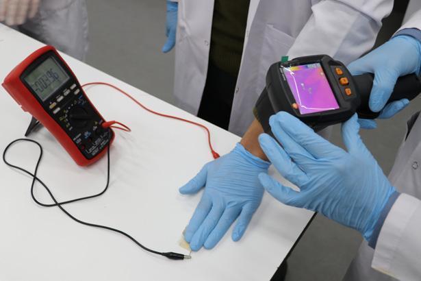 Matrix filmi Sivasta gerçek oldu Sadece dokunmak yeterli Matrix filmi Sivasta gerçek oldu Sadece dokunmak yeterli