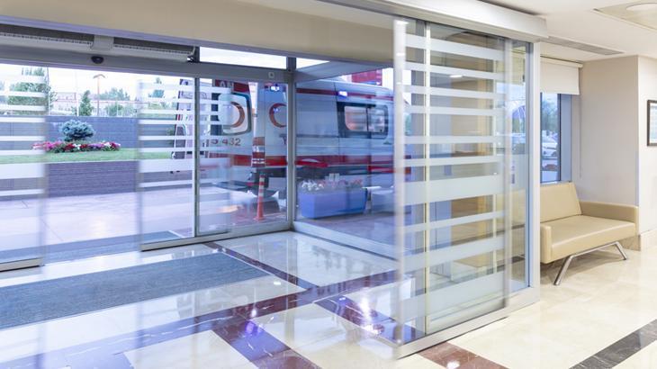 Acil serviste yatan hastadan 120 bin TL para istediler! Mahkemeden 'faizi ile ödeme' kararı