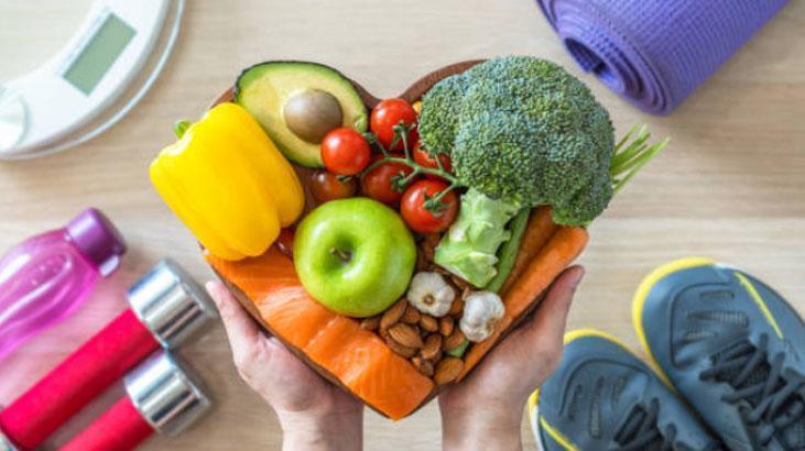 Işın Karacayı iğne ipliğe döndüren yöntem Acıkınca bunu yapıyorum Işın Karacayı iğne ipliğe döndüren yöntem Acıkınca bunu yapıyorum