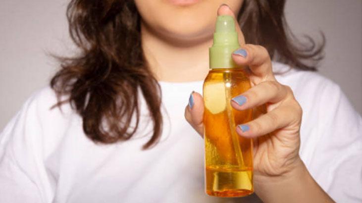 Kupkuru, kırılgan saçlarını böyle iyileştirdi Şurubu karıştırınca ışıldıyor