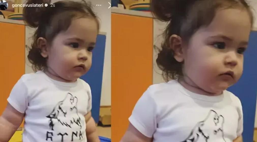 Asya Moneden yeni kare Görenler annesinin kopyası dedi