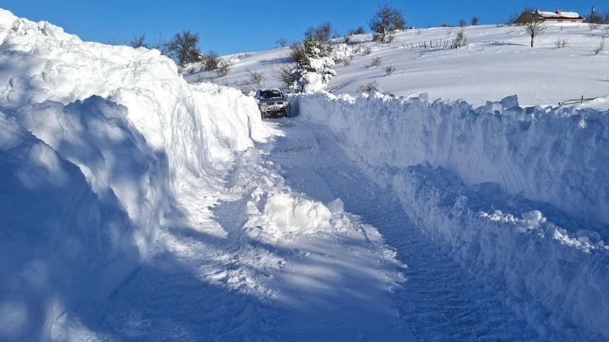 Tam 3 gün sürdü Kar 1 metreyi aştı: Bir kent yok oldu