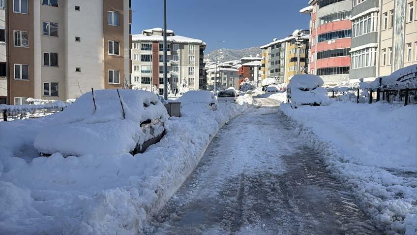 KAR KALINLIĞINDA YENİ REKOR
