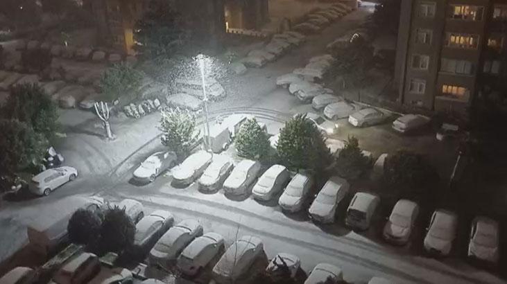 İstanbulda kar yağışı etkili oldu
