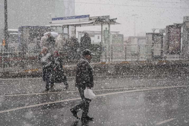 İstanbulda yeni yıla beyaz başlangıç İlk kar manzaraları geldi