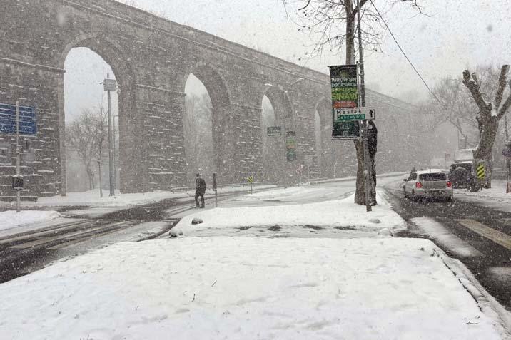 İstanbulda yeni yıla beyaz başlangıç İlk kar manzaraları geldi