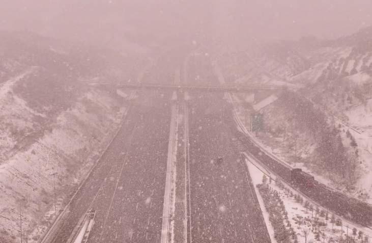 İstanbulda yeni yıla beyaz başlangıç İlk kar manzaraları geldi