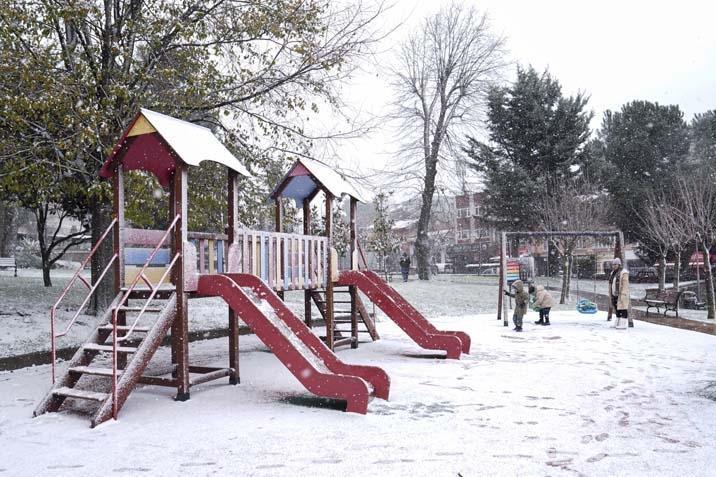 İstanbulda yeni yıla beyaz başlangıç İlk kar manzaraları geldi