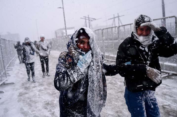 İstanbulda yeni yıla beyaz başlangıç İlk kar manzaraları geldi